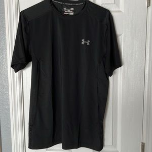 Mens Black Fitted Under Armour shirt
